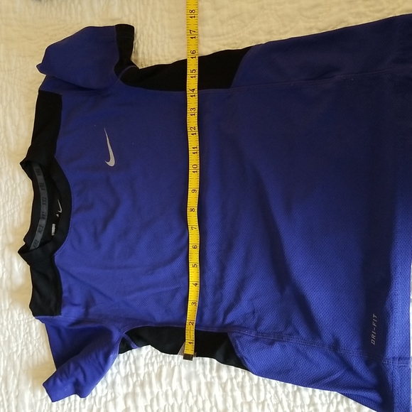 Two size Med Nike boys short sleeve sports shirts, one used, one NWT - Picture 4 of 6